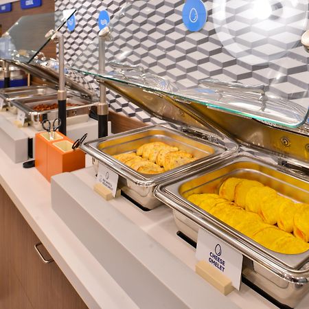 Holiday Inn Express And Suites Chanute By Ihg Ngoại thất bức ảnh