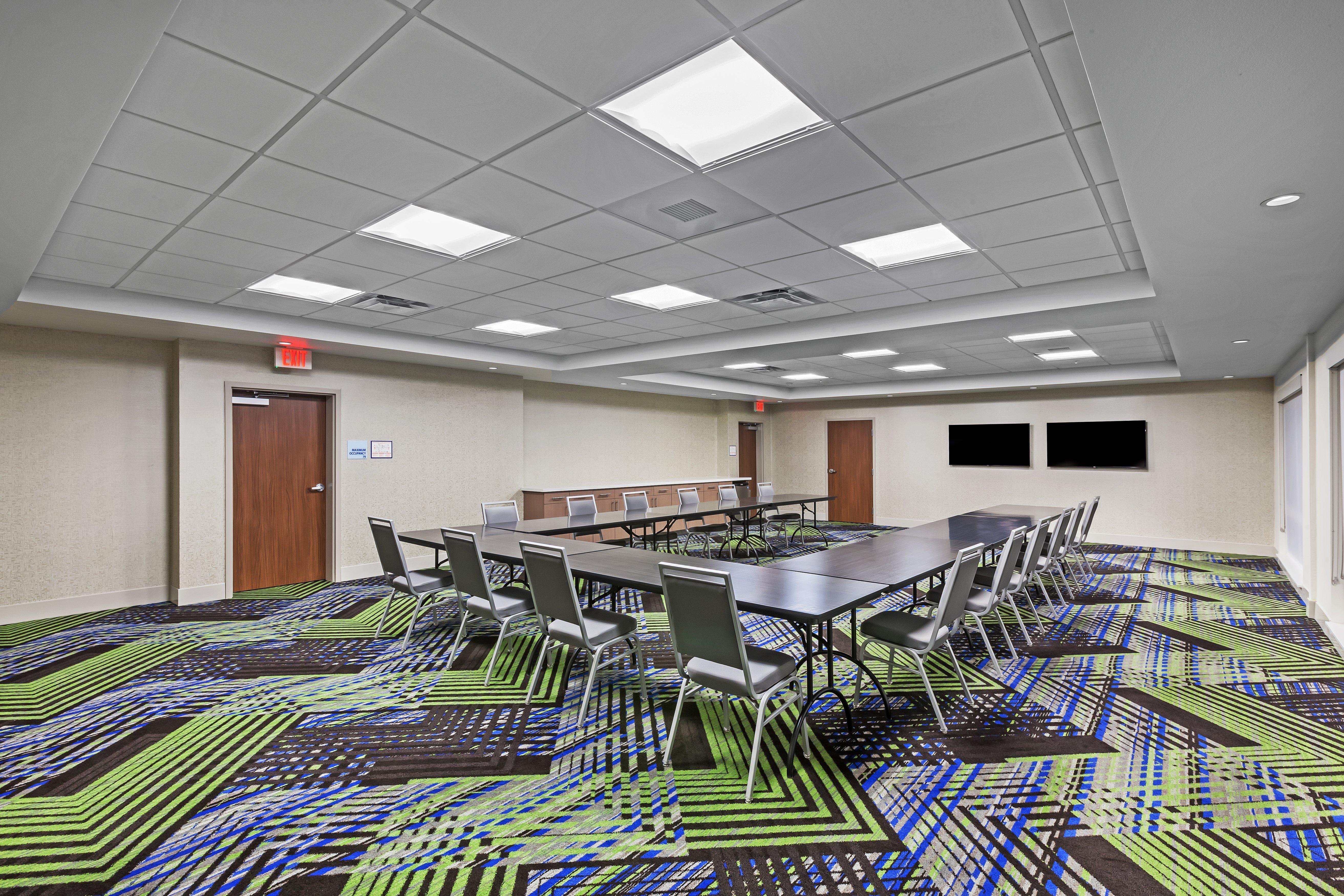Holiday Inn Express And Suites Chanute By Ihg Ngoại thất bức ảnh